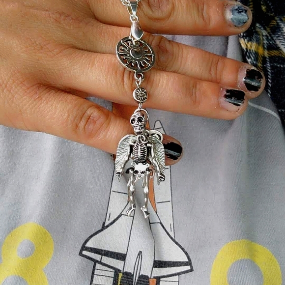 Necklace - Picture 6 of 7